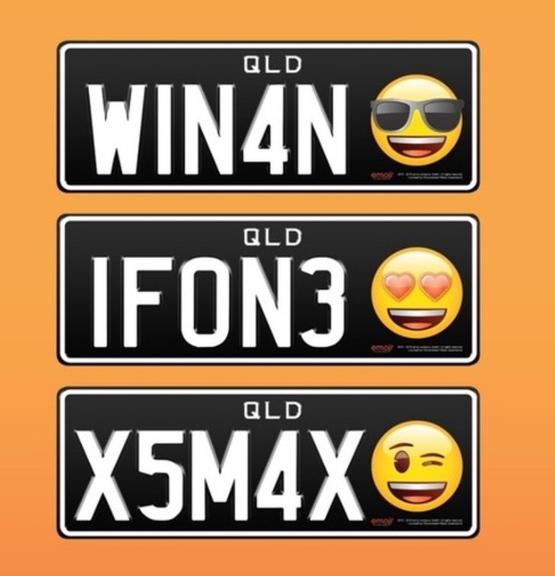 Exemplos das novas placas de Queensland