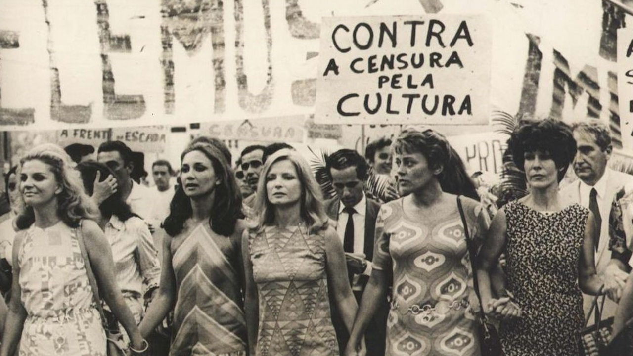“Bolsonaro segue negando a ditadura, atacando mortos e elogiando torturadores”, afirmam organizadoras de livro sobre a ditadura