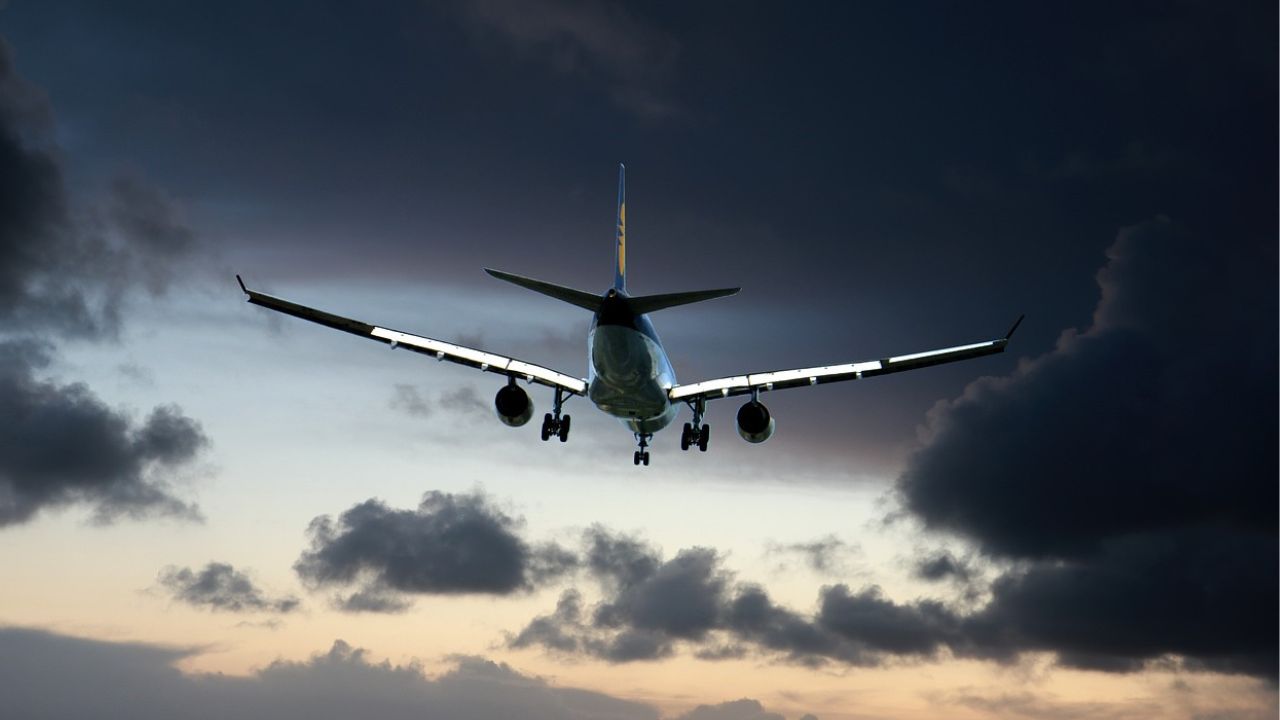 Avião faz pouso de emergência em Salvador após copiloto desmaiar a bordo