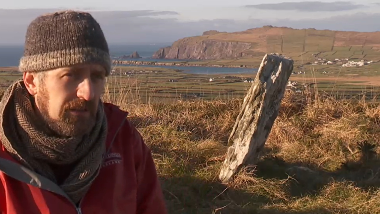 Partes de tumba perdida de 4 mil anos são redescobertas na Irlanda