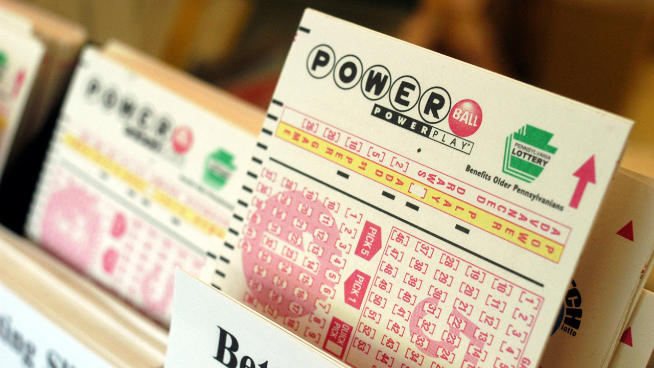 Homem processa loteria após aparente prêmio de US$ 340 milhões ser um erro