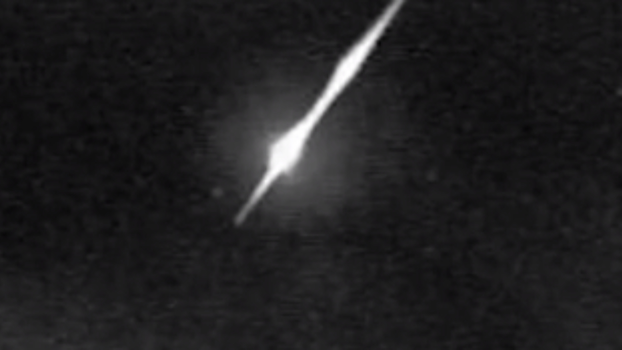 Objeto luminoso desconhecido é avistado no céu por observatório do RS
