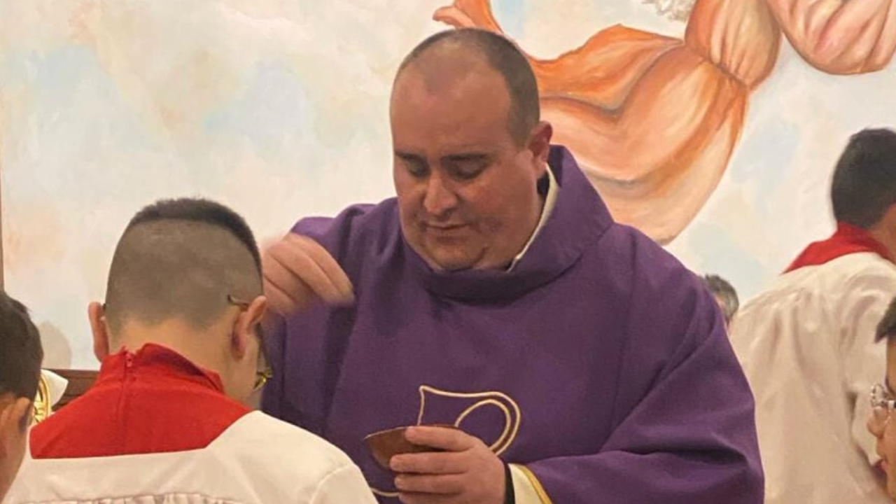 Padre italiano sofre aparente tentativa de assassinato pela máfia