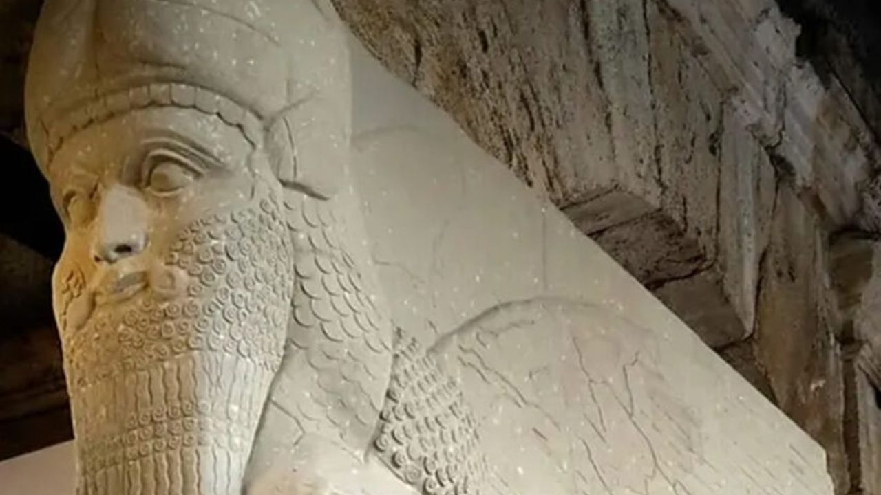 Governo da Itália dá ao Iraque réplica de estátua que foi destruída pelo ISIS