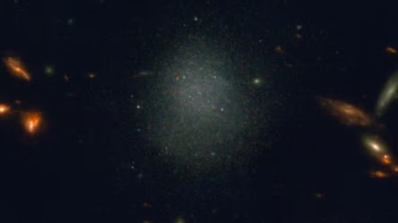 Com o James Webb, cientistas descobrem galáxia que não deveria existir