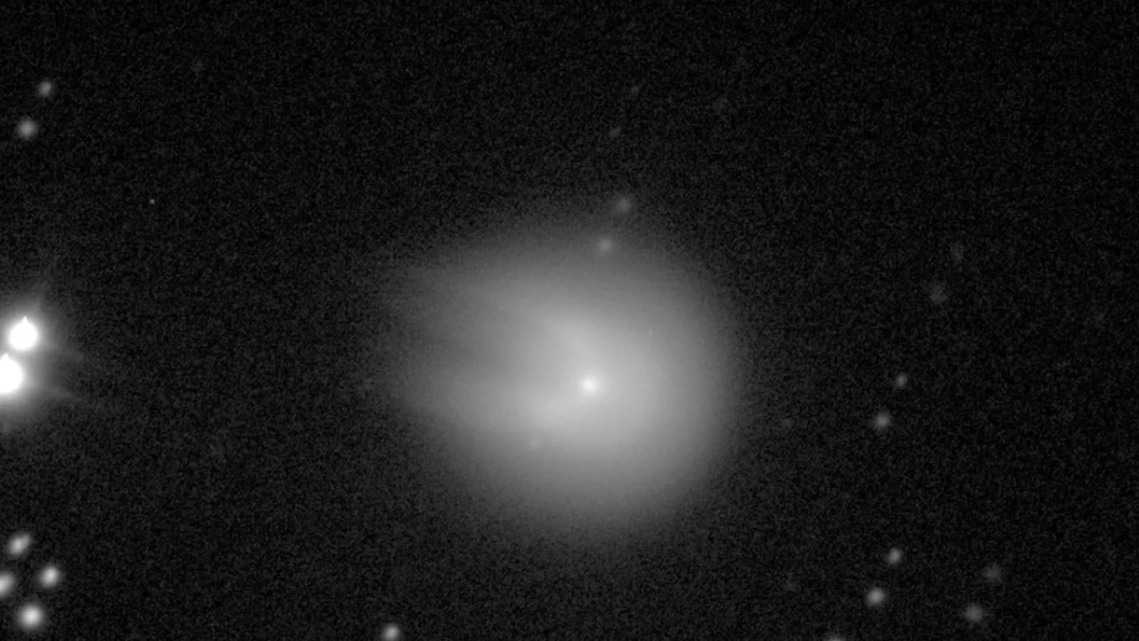‘Cometa do Diabo’ pode ficar visível a olho nu durante eclipse em abril