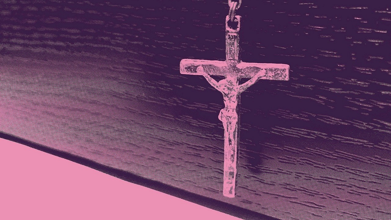 Na Itália, homem morre asfixiado em ritual de exorcismo