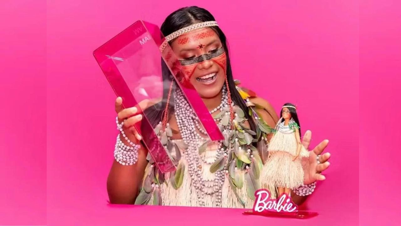 Em série especial, Mattel cria primeira Barbie indígena brasileira
