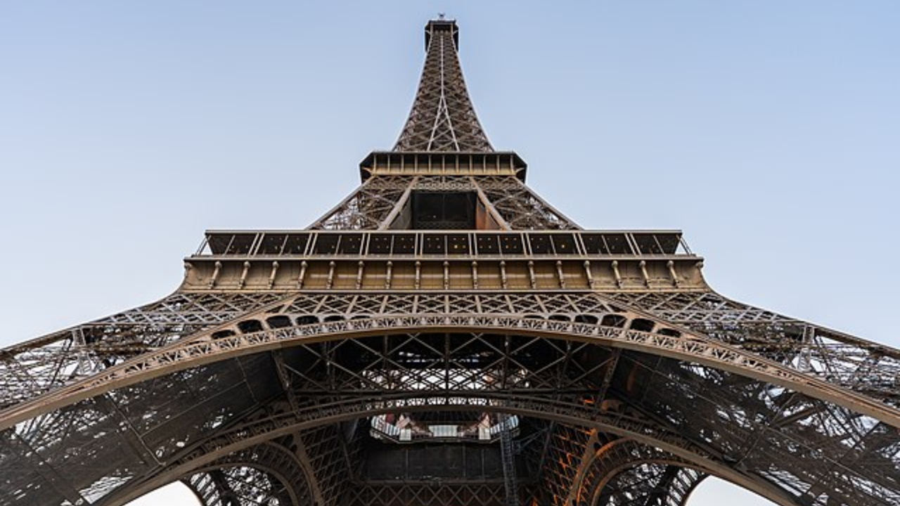 Após terrorismo na Rússia, França sobe alerta de ameaça para nível máximo