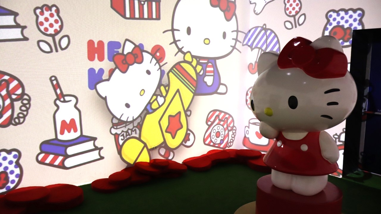 50 anos da Hello Kitty: O que você encontra na exposição imersiva sobre a personagem