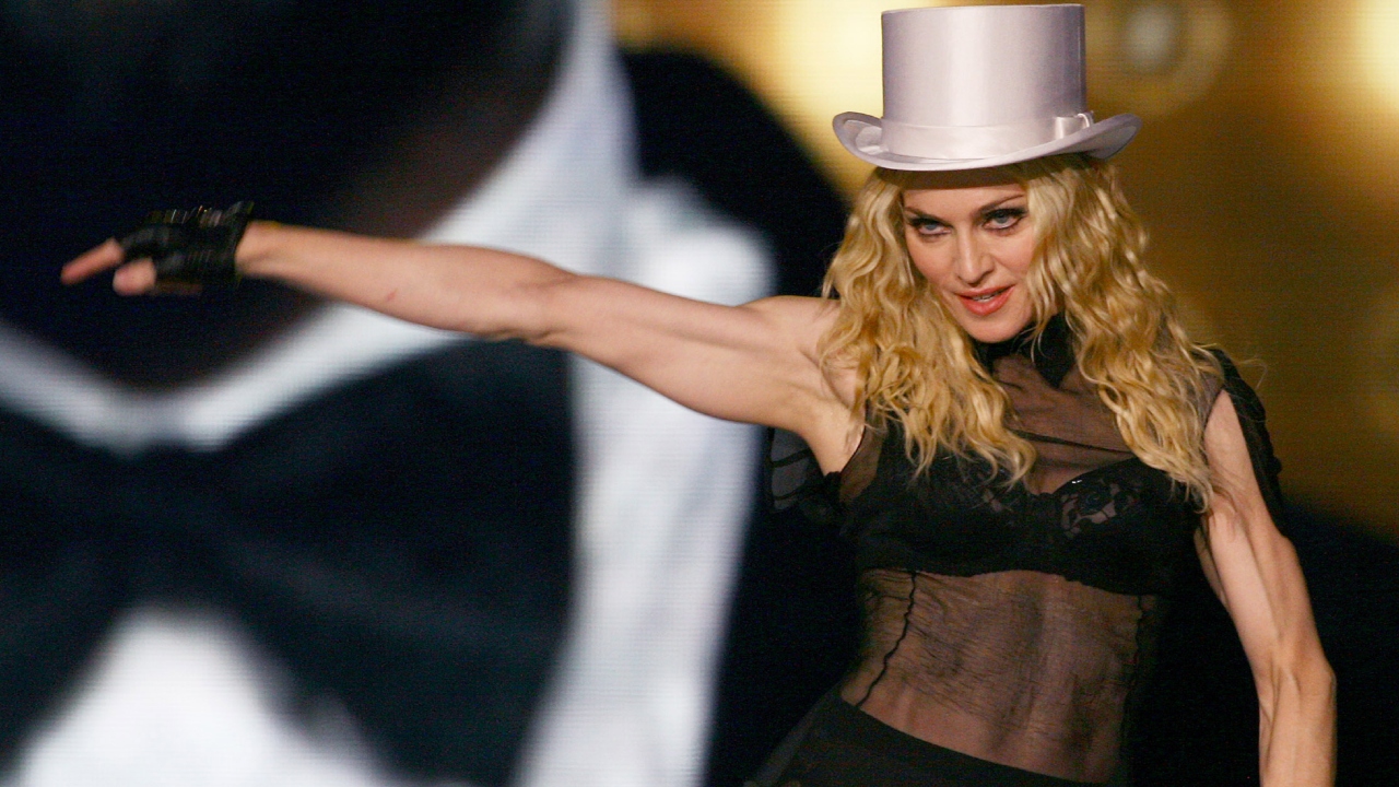 Além do carnaval com Dilma: Relembre as passagens de Madonna pelo Brasil