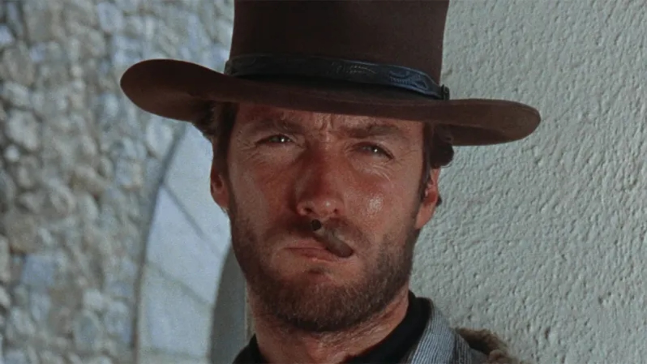 Antes de Hollywood, Clint Eastwood serviu no exército e sobreviveu a pouso forçado