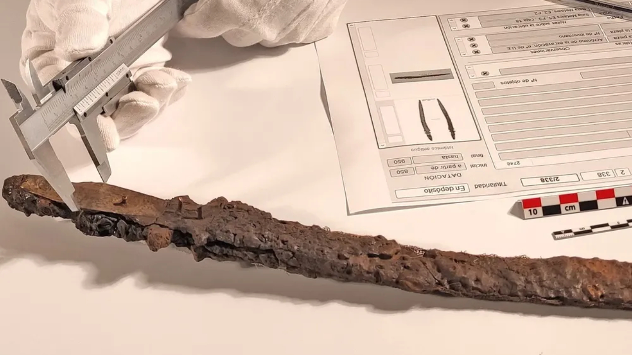 Arqueólogos desvendam origem da ‘Excalibur’ encontrada na Espanha
