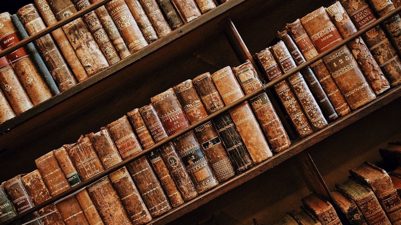 Livros raros datados do século 19 desaparecem de bibliotecas espalhadas pela Europa
