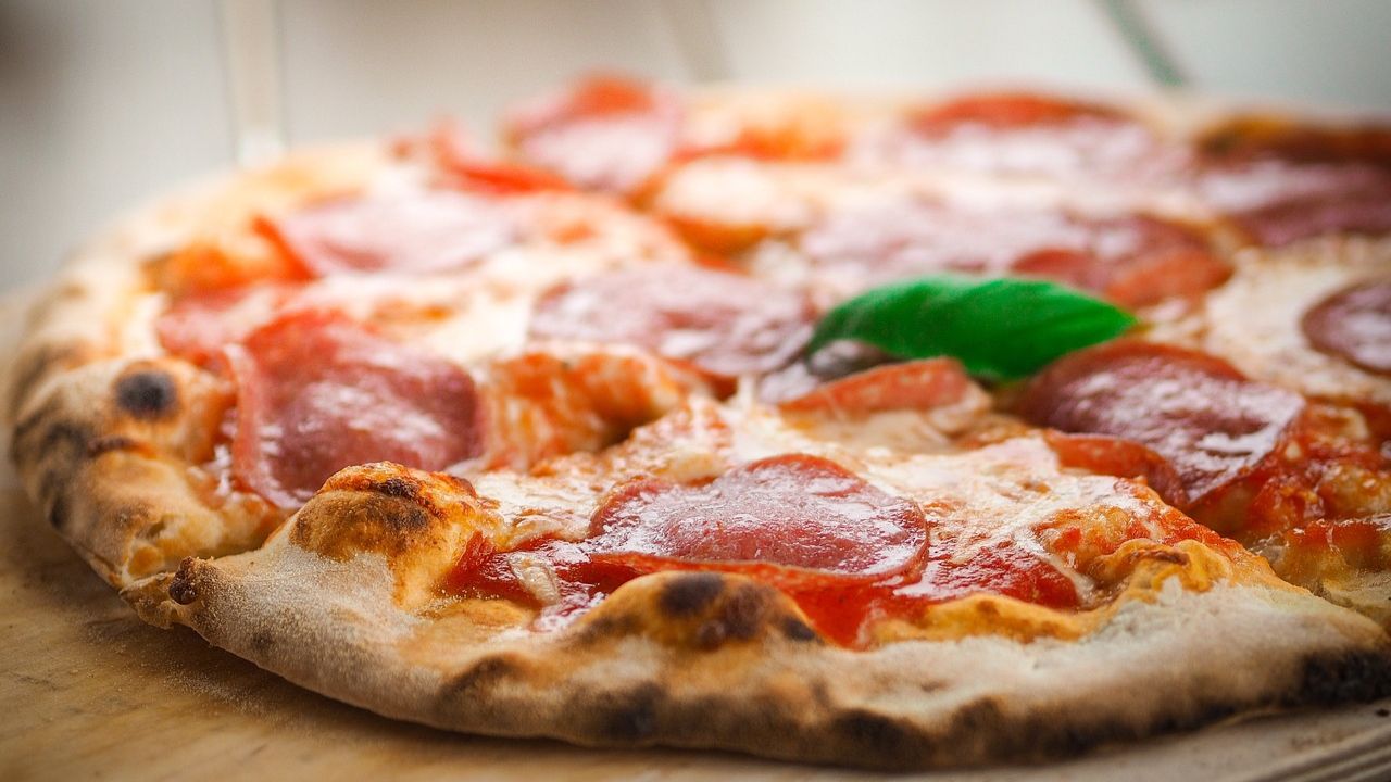 Famosa pizzaria italiana é investigada por suspeita de ligação com a máfia