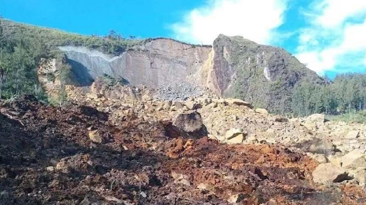 Em Papua-Nova Guiné, deslizamento soterrou cerca de 300 pessoas