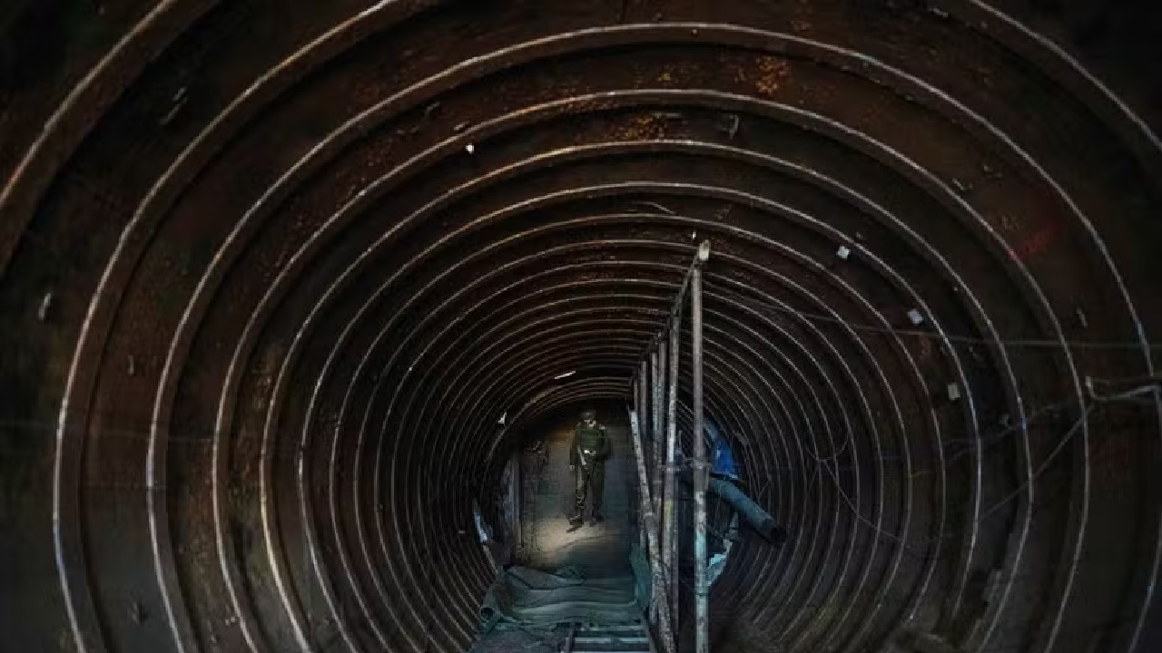 Corpos de reféns são encontrados em túnel de 10 metros por militares em Gaza