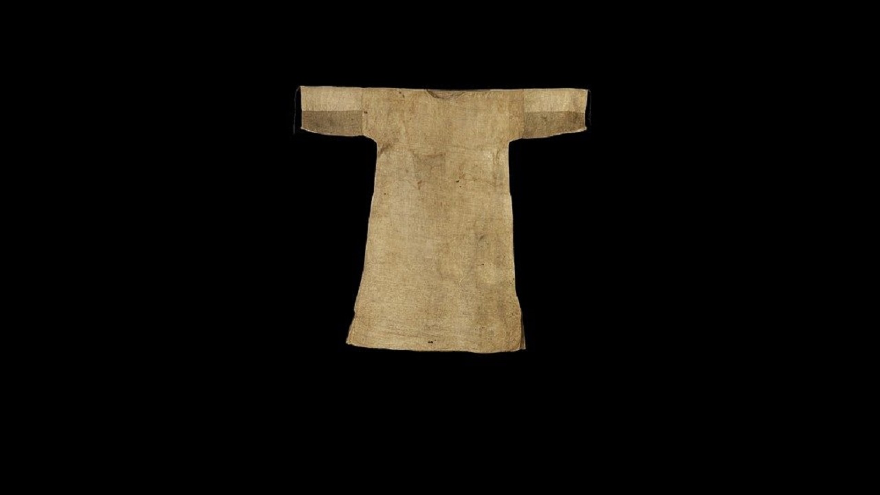 Vestes de São Pedro e São João serão exibidas pelo Vaticano