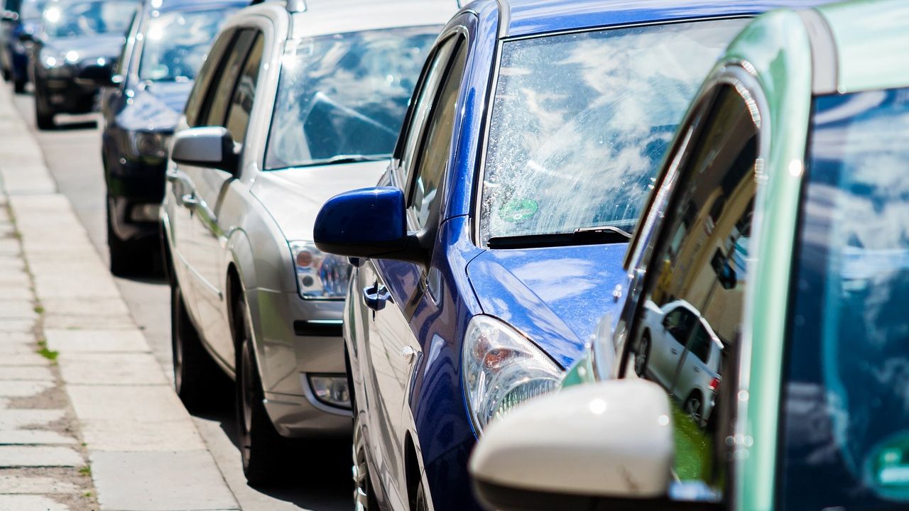 Letônia envia à Ucrânia veículos apreendidos de motoristas bêbados