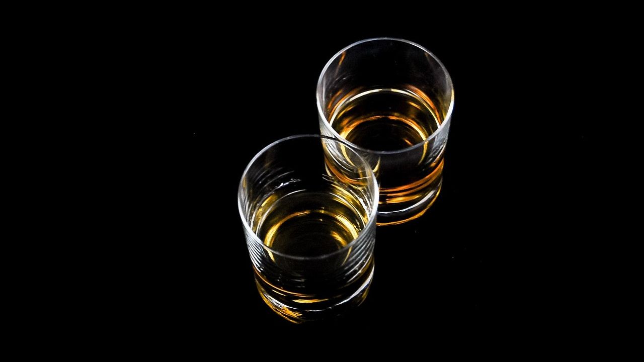 Bebida adulterada: 34 pessoas morrem após consumirem álcool na Índia