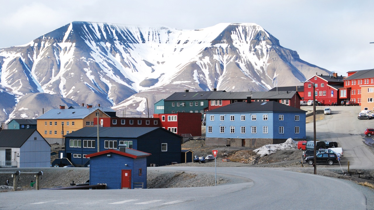 Longyearbyen: A cidade norueguesa onde é proibido morrer