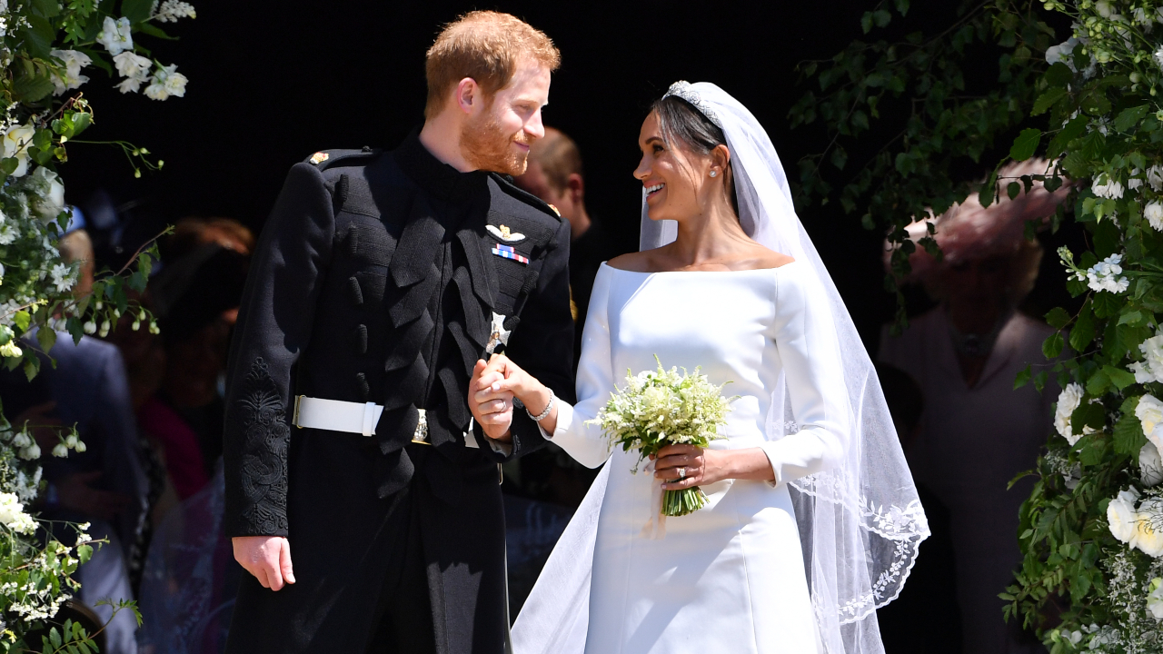 Britânicos enxergam Harry e Meghan mais como celebridades do que membros da realeza