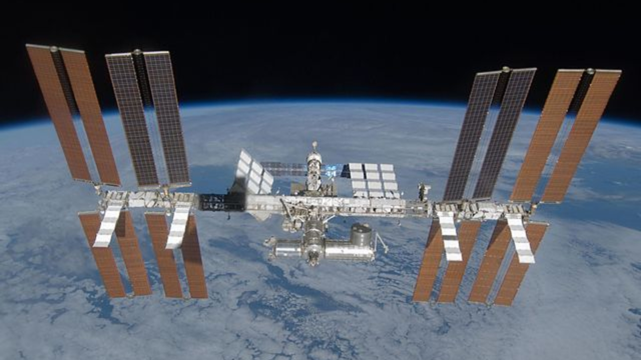 NASA se pronuncia após rumores de emergência na Estação Espacial Internacional