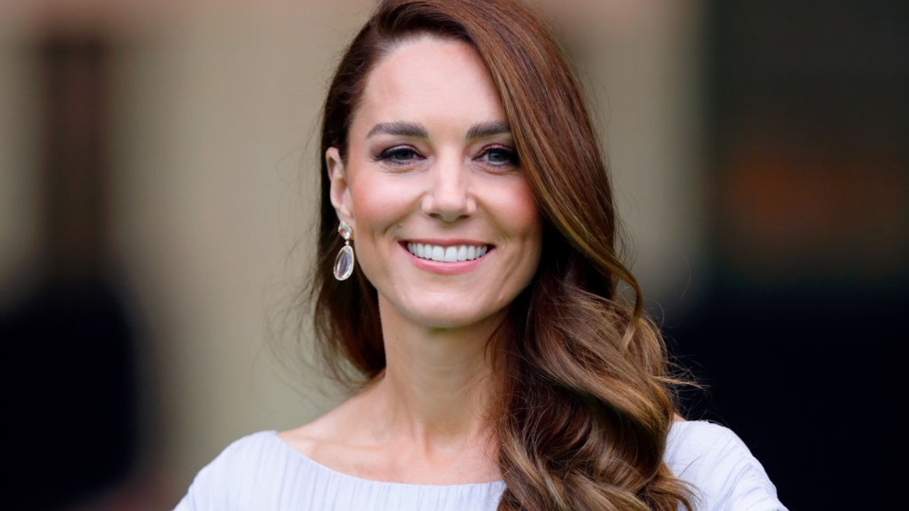 Na adolescência, Kate Middleton passou por cirurgia para remover caroço da cabeça