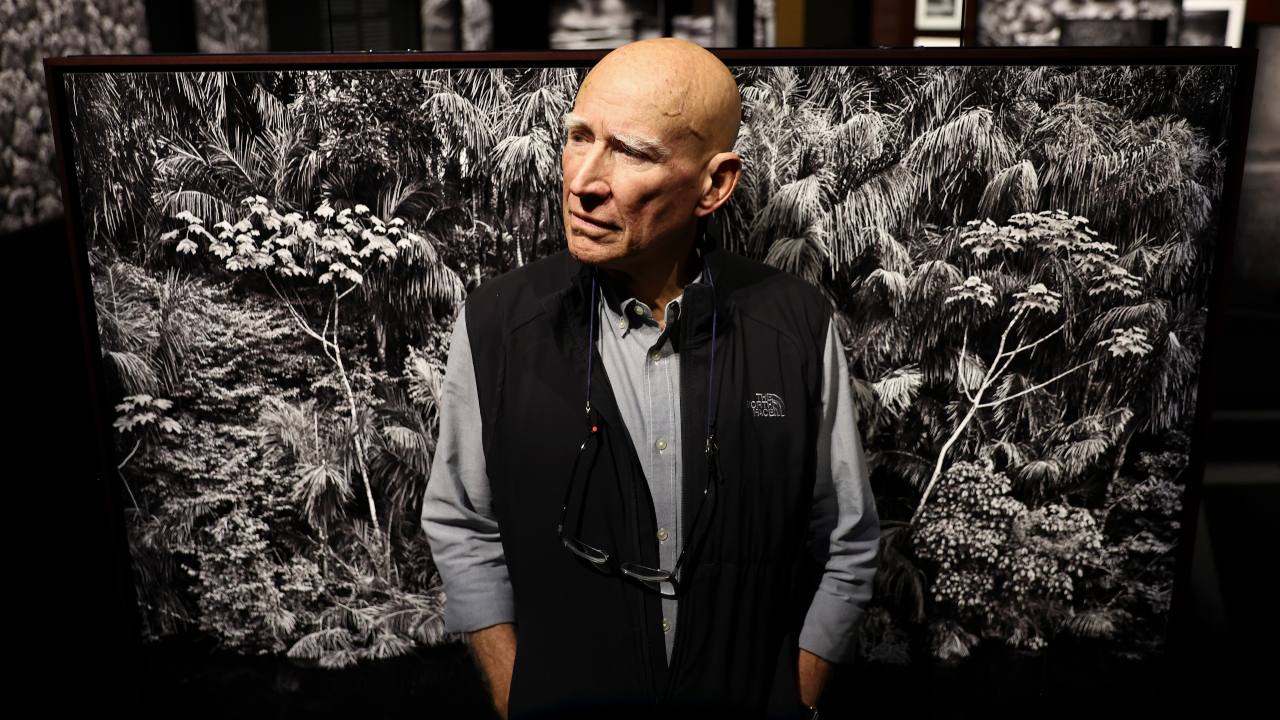 Fotografia de Sebastião Salgado compõe lista de fotos que ‘definem a era moderna’