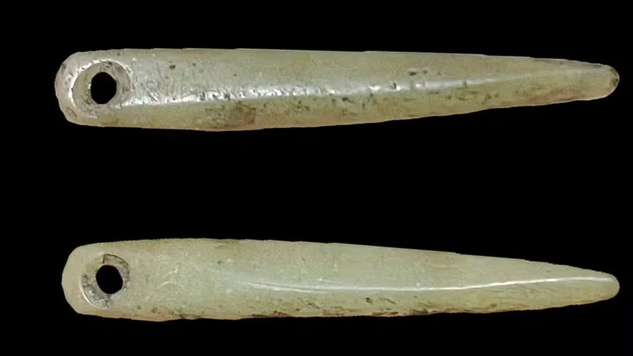 Arqueólogos encontram agulhas de pedra mais antigas da história