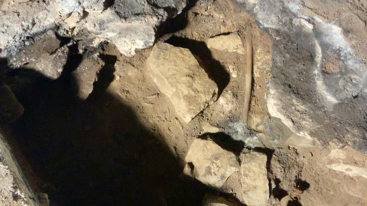Escavações revelam vestígio de ritual aborígene de 12 mil anos em caverna australiana