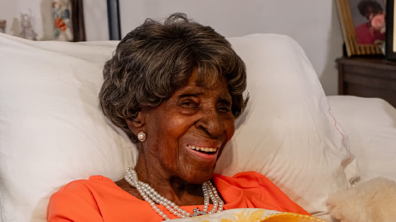 Mulher completa 115 anos e dá dica valiosa para longevidade