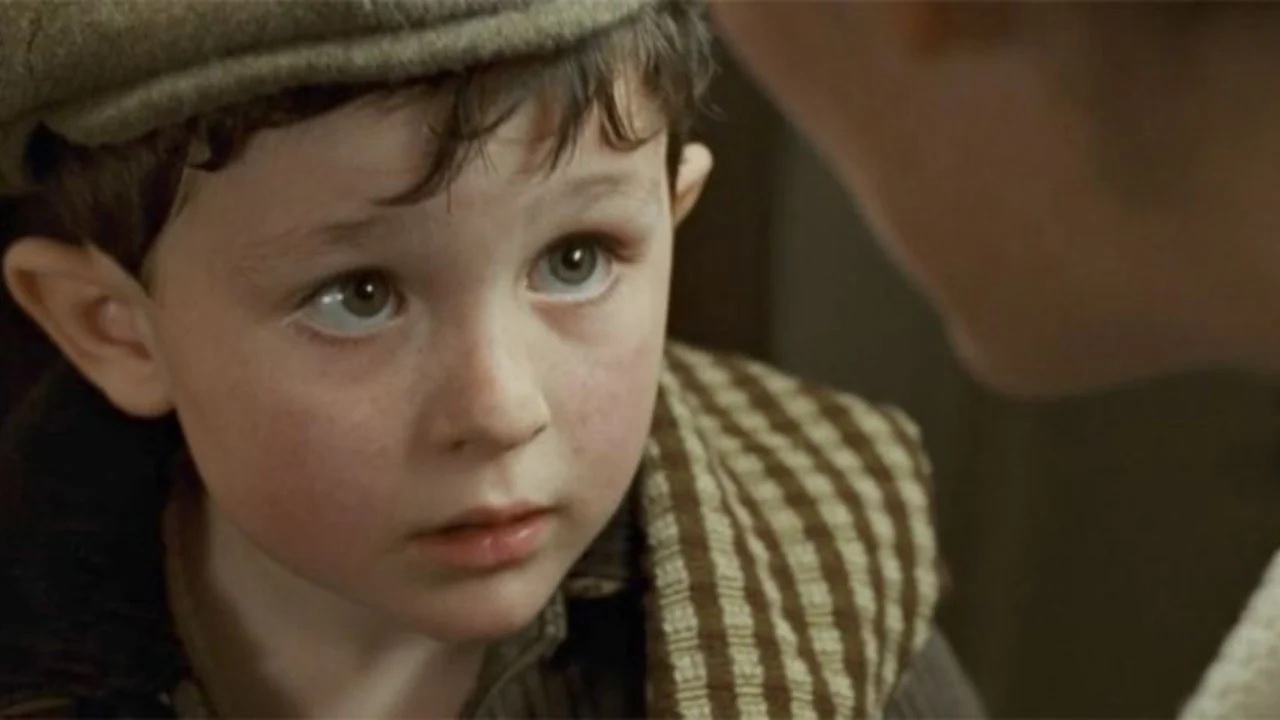 30 anos depois: O que aconteceu com o menininho que aparece em Titanic?