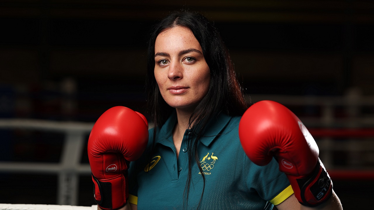 Boxeadora australiana critica liberação de lutadoras que não passaram em teste de gênero