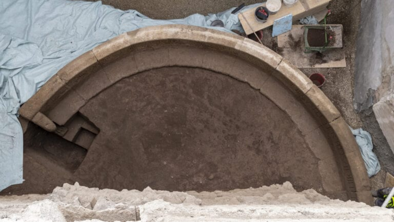 Túmulo romano em Pompeia revela existência de posição imperial desconhecida