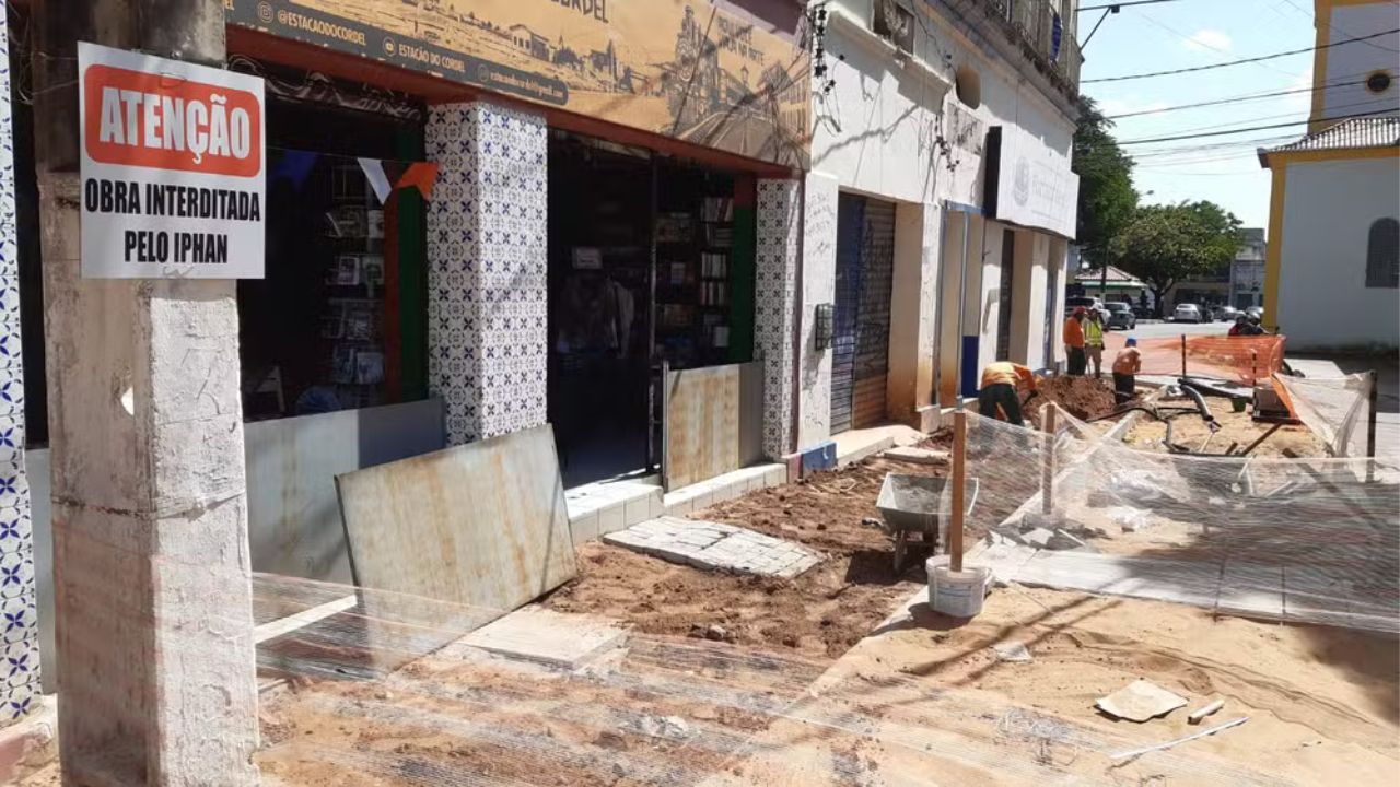 Obras no Centro Histórico de Natal são paralisadas após descoberta arqueológica