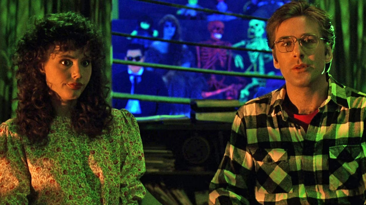 ‘Beetlejuice 2’: Entenda por que Alec Baldwin e Geena Davis não retornaram