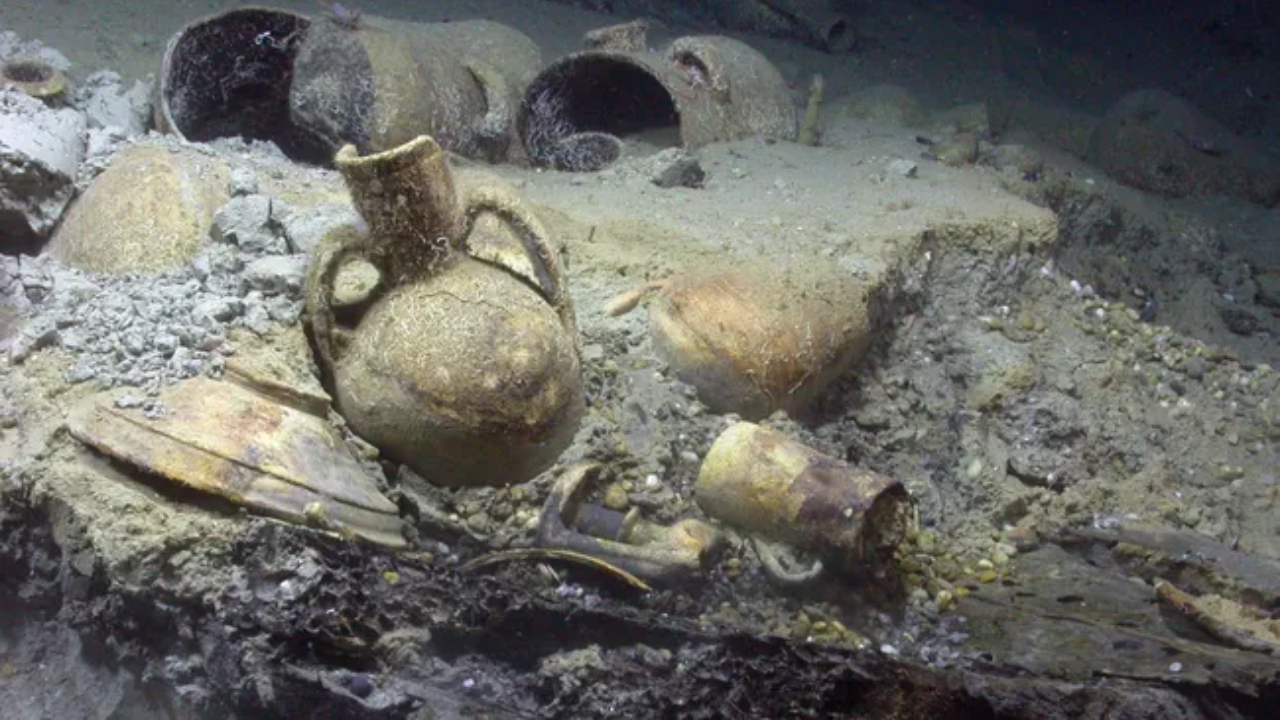 Com mercadorias roubadas: Buscas por naufrágio antigo revelaram navio pirata do século 17
