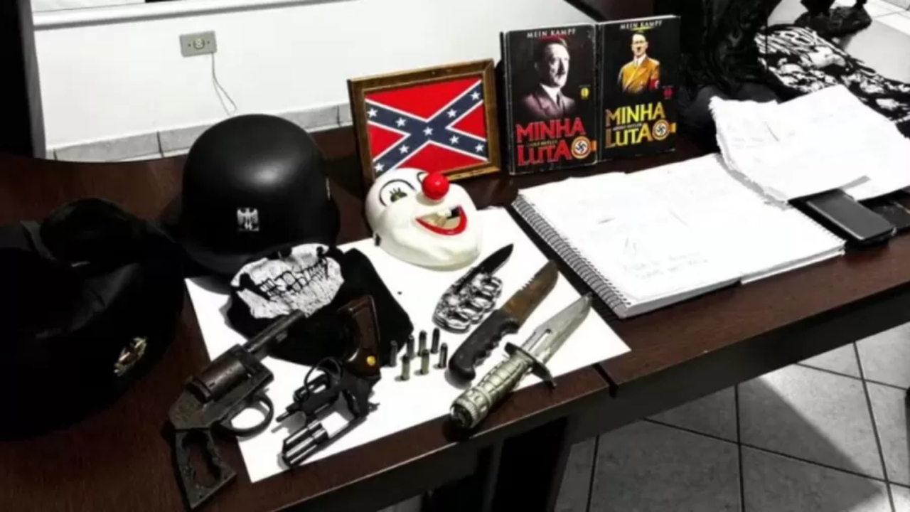 SP: Adolescente com itens nazistas é apreendido sob suspeita de planejar ataque