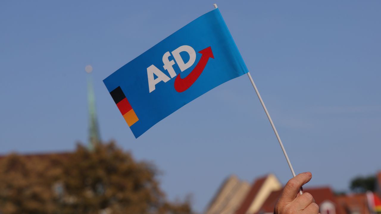 Ultradireita alemã vence eleições estaduais pela primeira vez desde era nazista