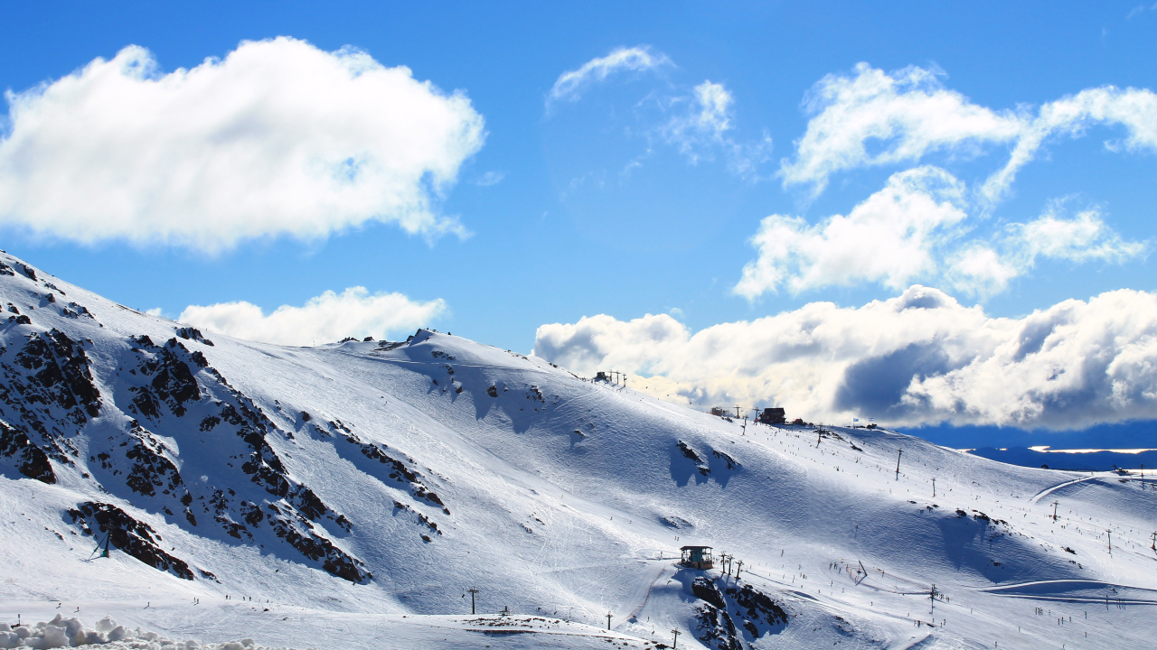 Argentina: Após avalanche, turista morre, um é ferido e outro desaparece