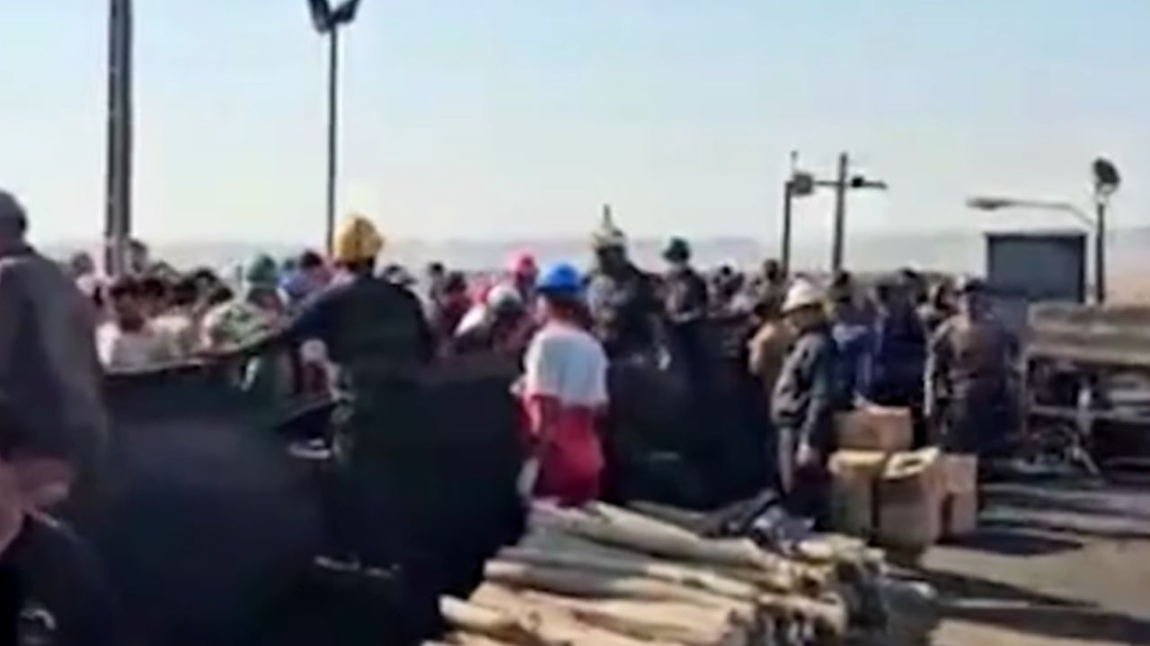 Explosão de mina de carvão deixa mais de 50 mortos no Irã