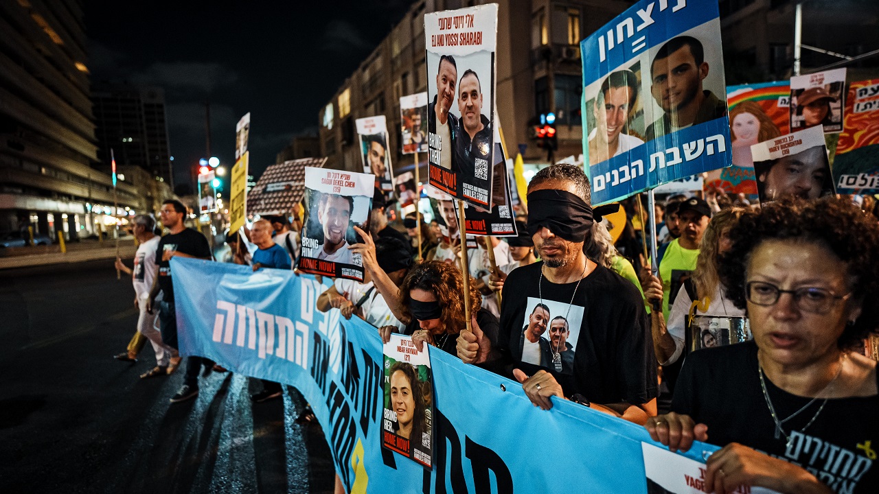 Morte de ativista turco-americana na Cisjordânia aumenta pressão sobre Israel