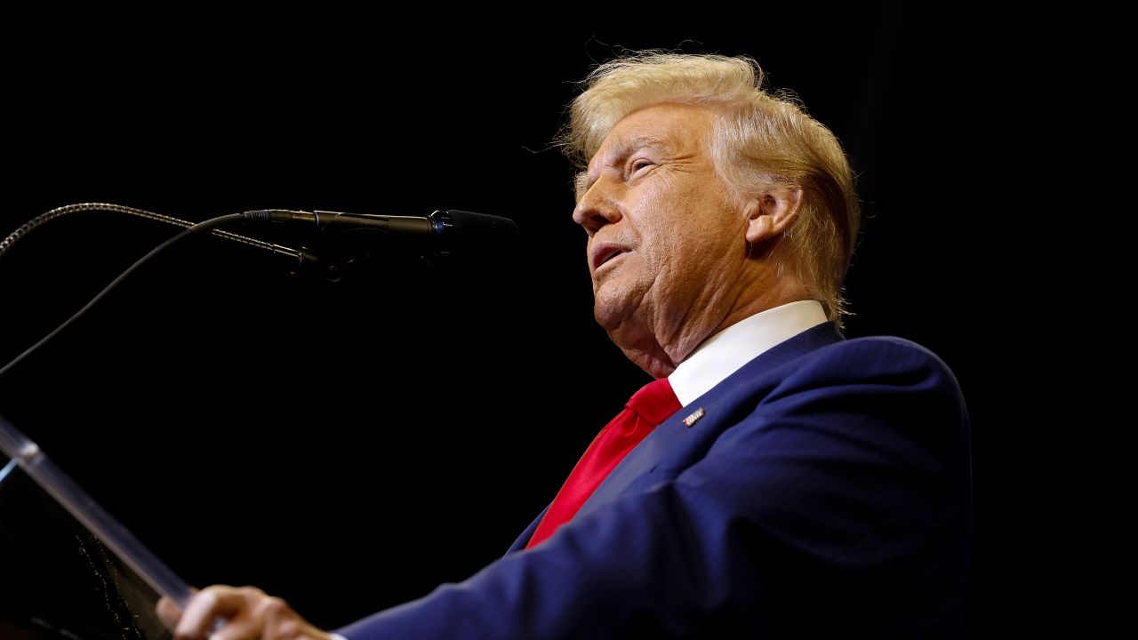 ‘Eu sou o oposto de um nazista’, defende Trump em comício na Geórgia