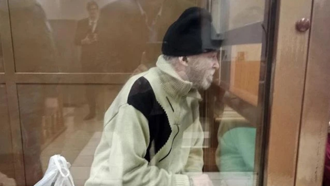 Americano de 72 anos é condenado a seis anos de prisão por lutar na Ucrânia