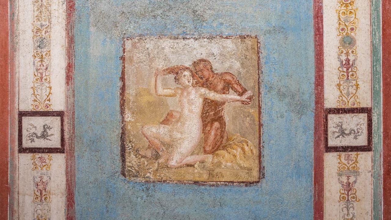Casa decorada com afrescos eróticos é descoberta em Pompeia