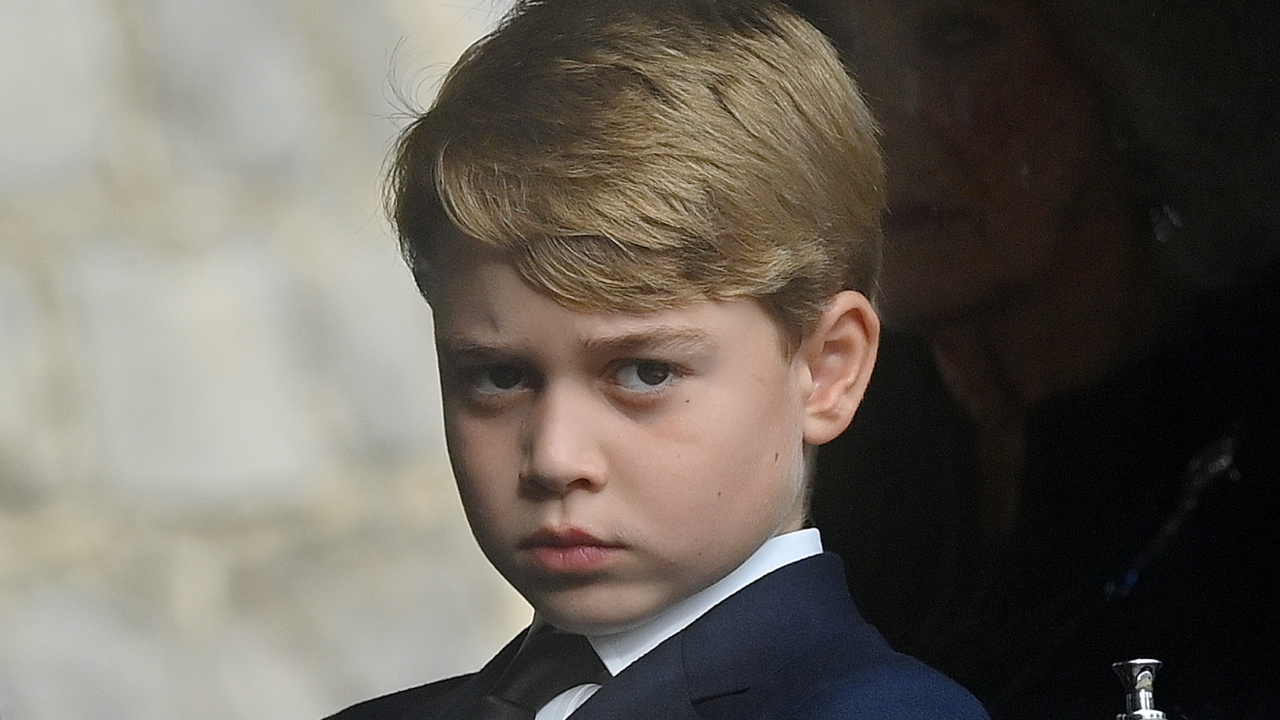 Príncipe George já usou o pai para resolver desavença: ‘Ele será rei, cuidado’