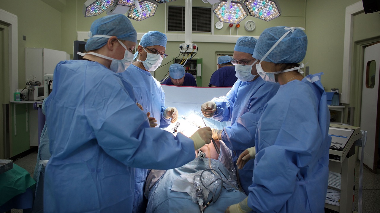 Homem acorda durante cirurgia de doação de órgãos após morte cerebral