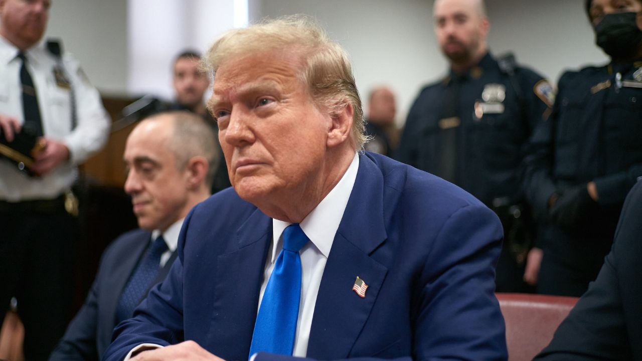 Condenação de Trump por compra de silêncio de atriz pornô pode ser anulada hoje
