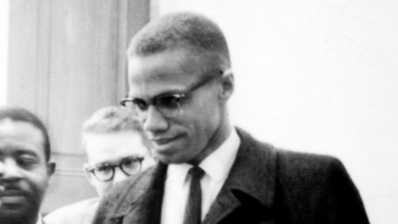 Filhas de Malcolm X processam autoridades americanas pela morte do pai